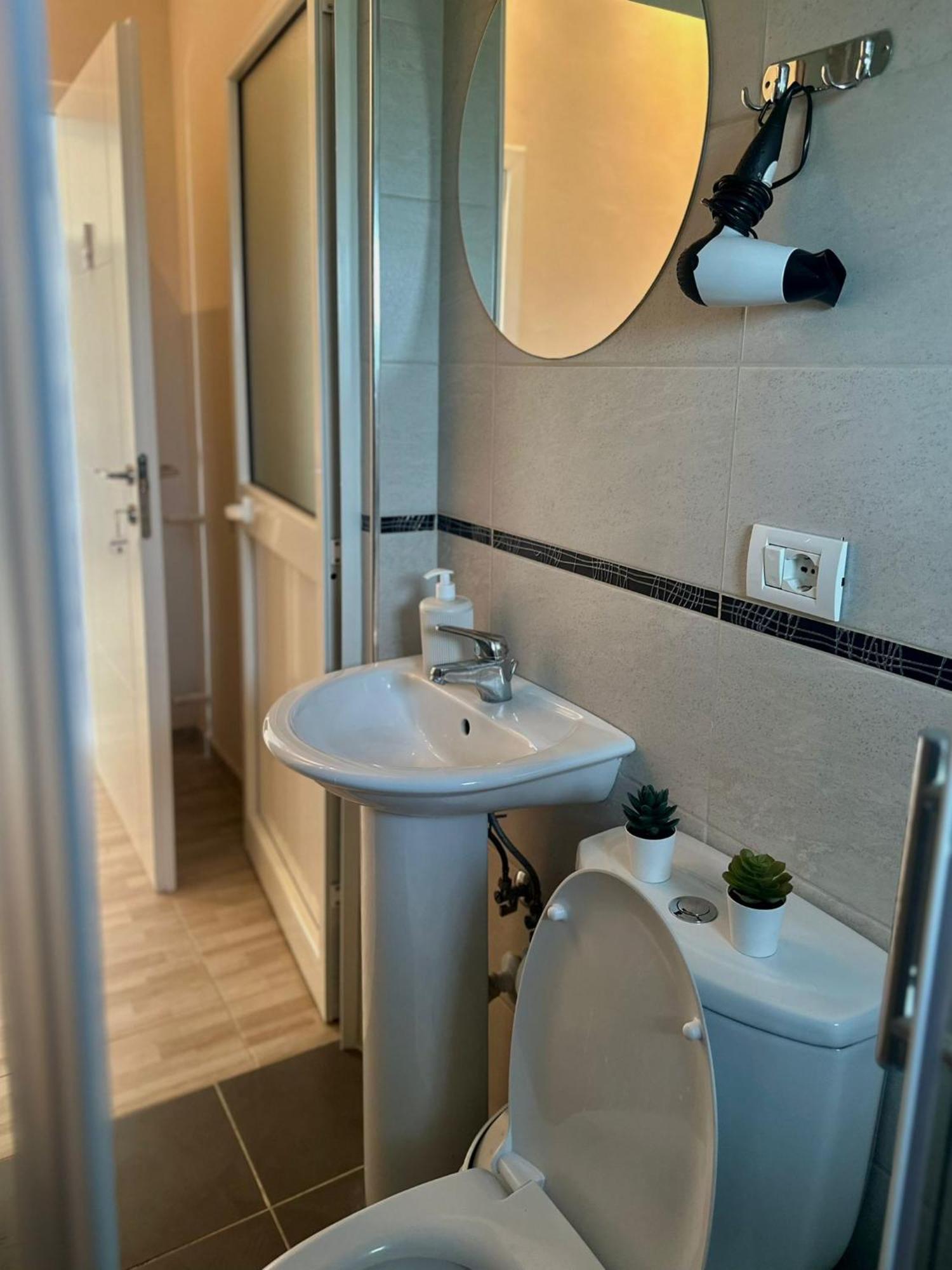 Hotel Villa Ballkan Grilë Zewnętrze zdjęcie